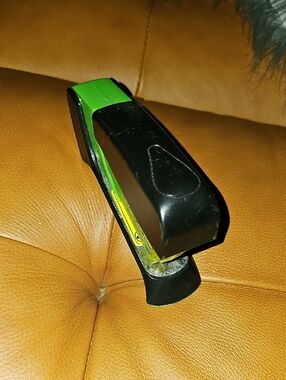Paperpro Green and Black One Finger Desktop Stapler